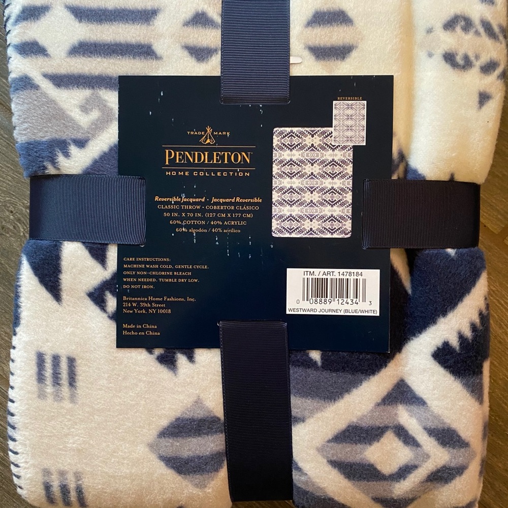 Pendleton Home Collection Reversable Westward - Picture 3 of 4
